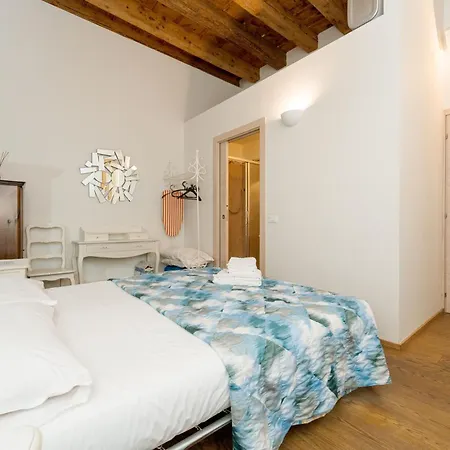 Mille E Notte Πανσιόν 3*